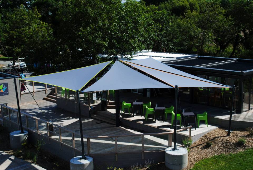 toiles-dombrage-professionnel-terrasse