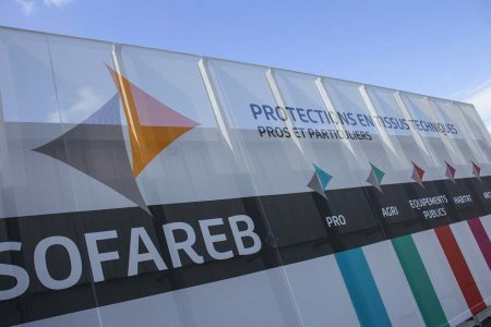 Façade textile personnalisée par Sofareb
