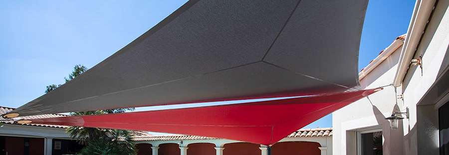 0-Voiles-d'ombrage-impermeable-rouge-et-noire